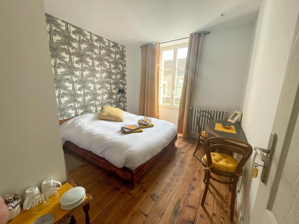 La Basse Cour Hotell Tanlay Exteriör bild