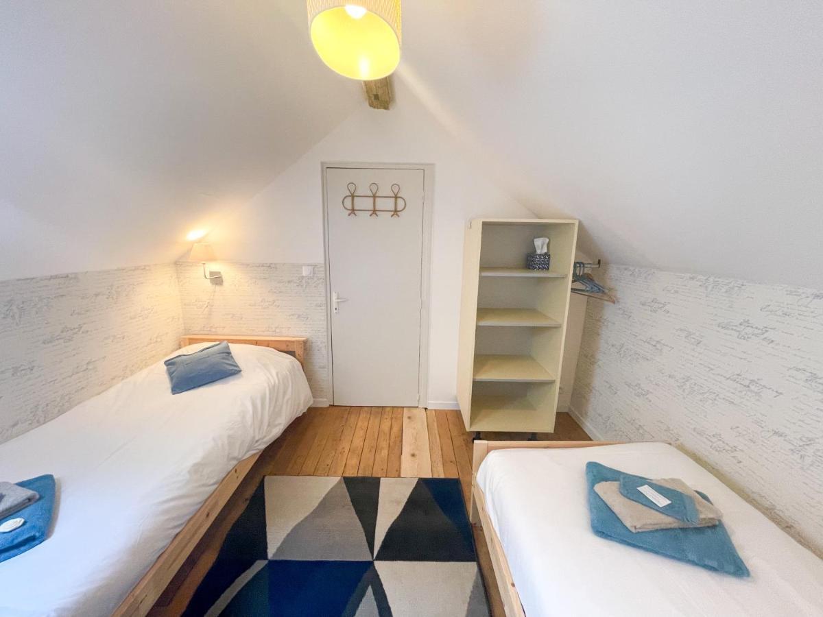La Basse Cour Hotell Tanlay Exteriör bild